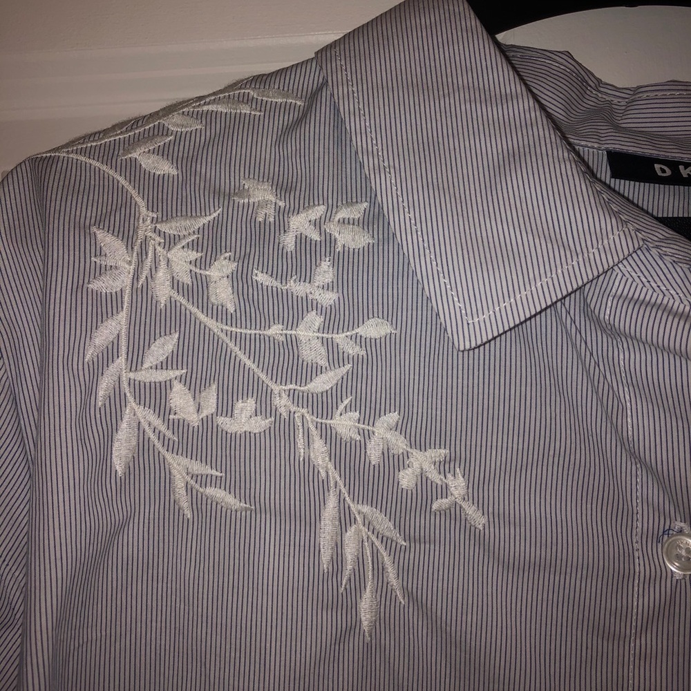 DNKY button down - Picture 3 of 6